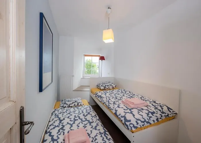 Hisa Linhart דירה